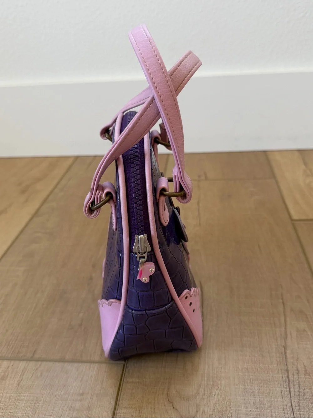 Gymboree purse VTG “Backyard Explorer” Purple Butterfly Bag Patent Faux Leather
